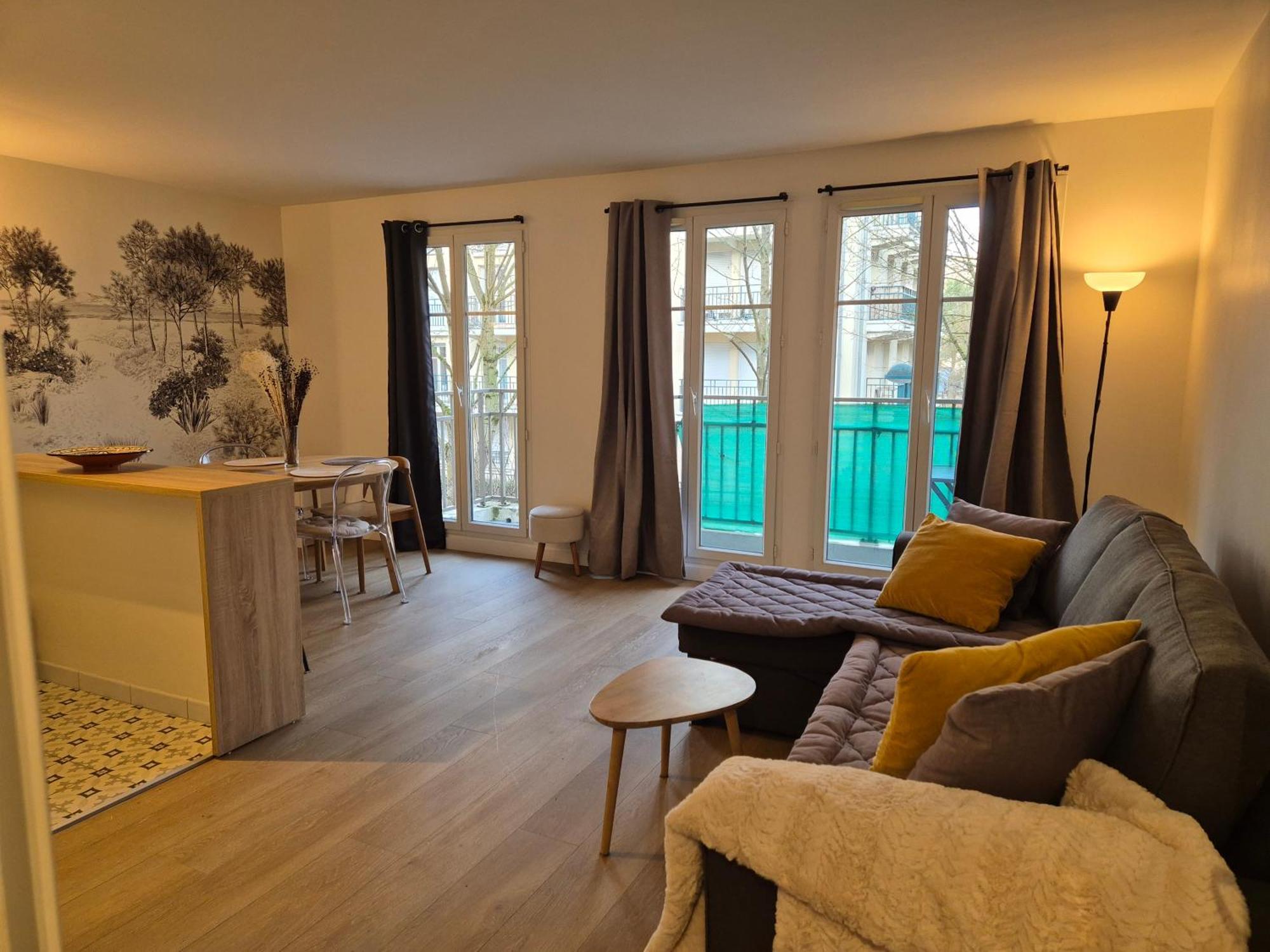 Appartement Cosy Pres Du Rer シェシー エクステリア 写真