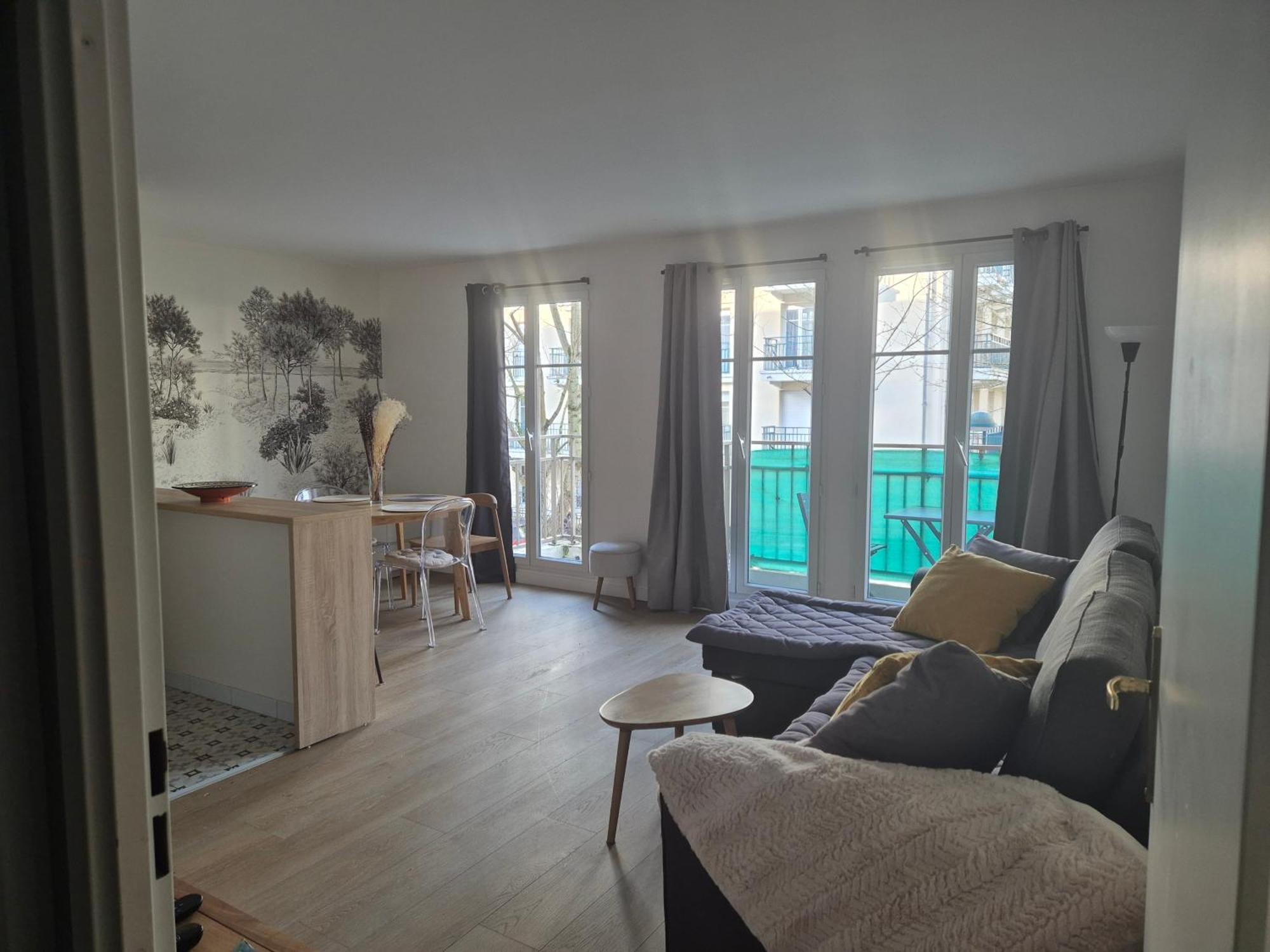 Appartement Cosy Pres Du Rer シェシー エクステリア 写真